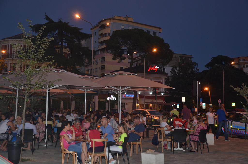 Jolly City Center Hotel Tirana Kültér fotó