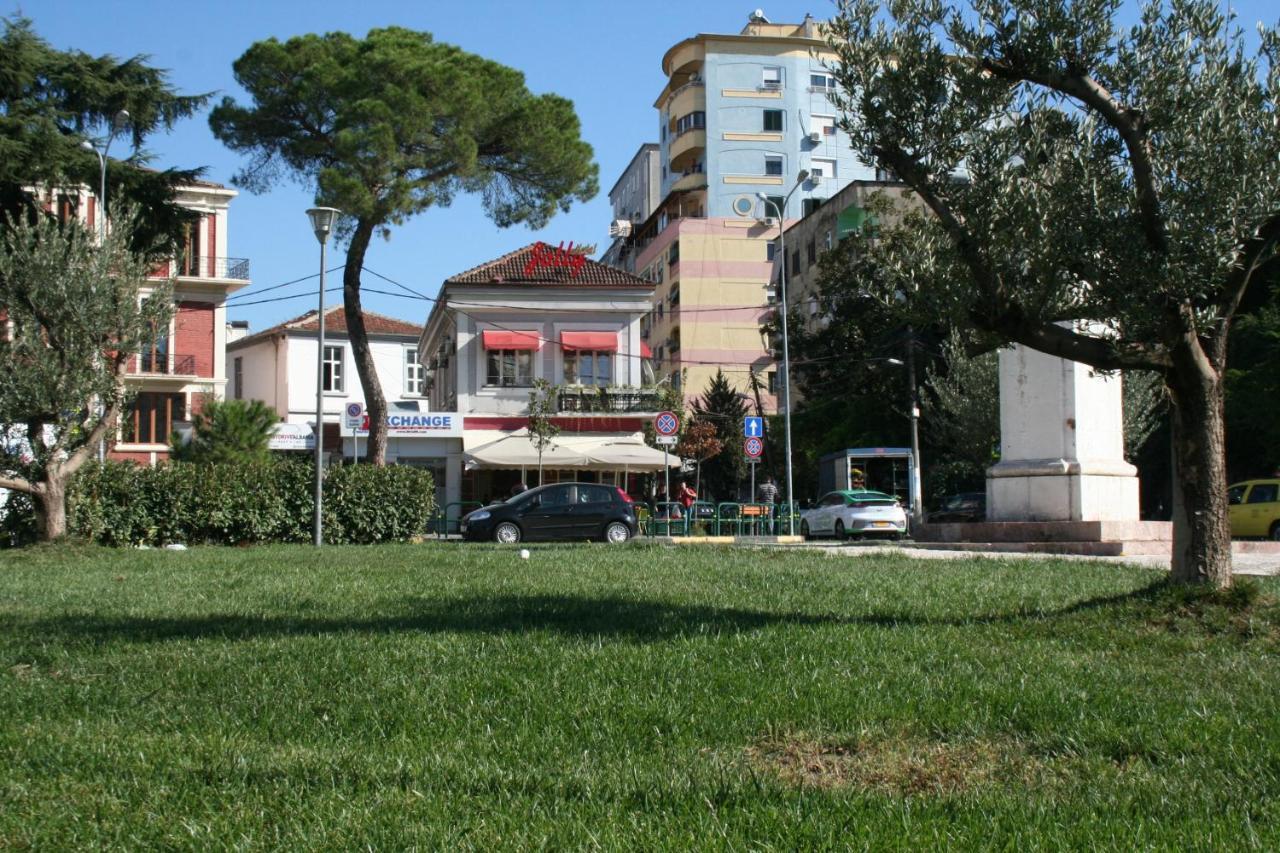 Jolly City Center Hotel Tirana Kültér fotó