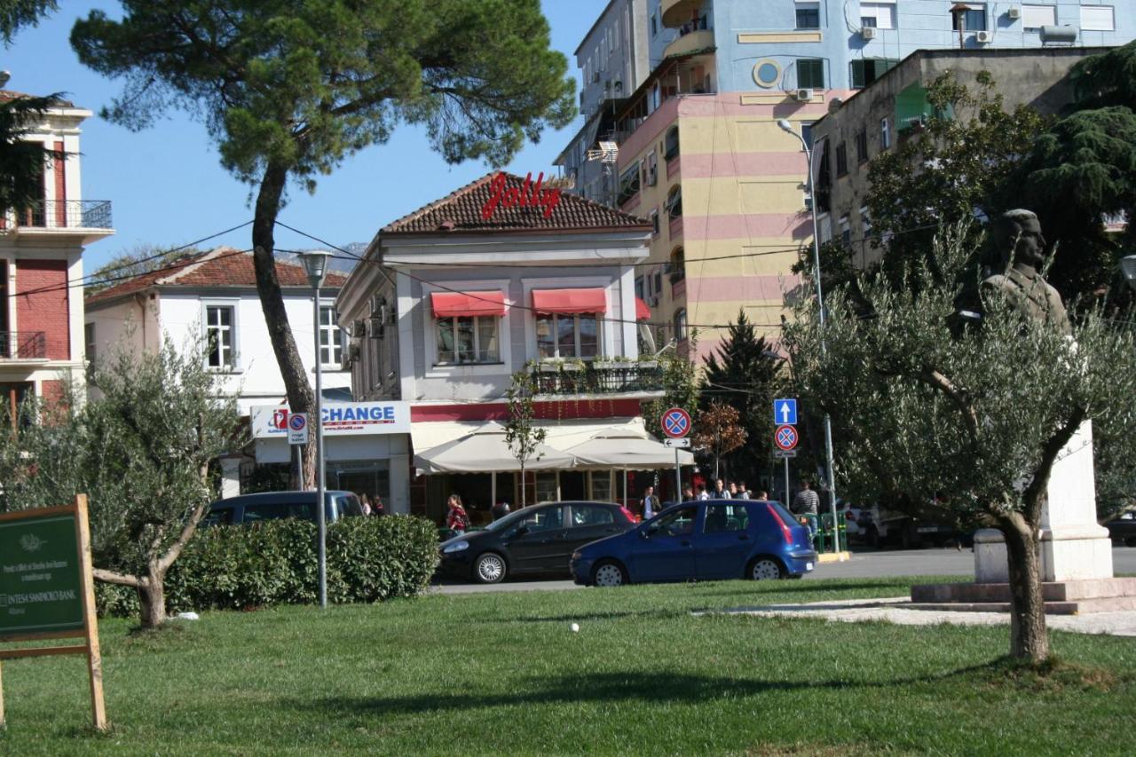 Jolly City Center Hotel Tirana Kültér fotó